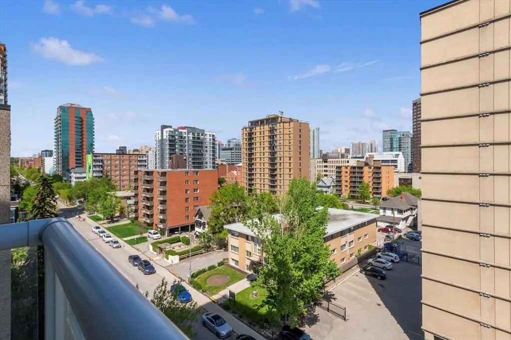 1501 6 Street SW #706