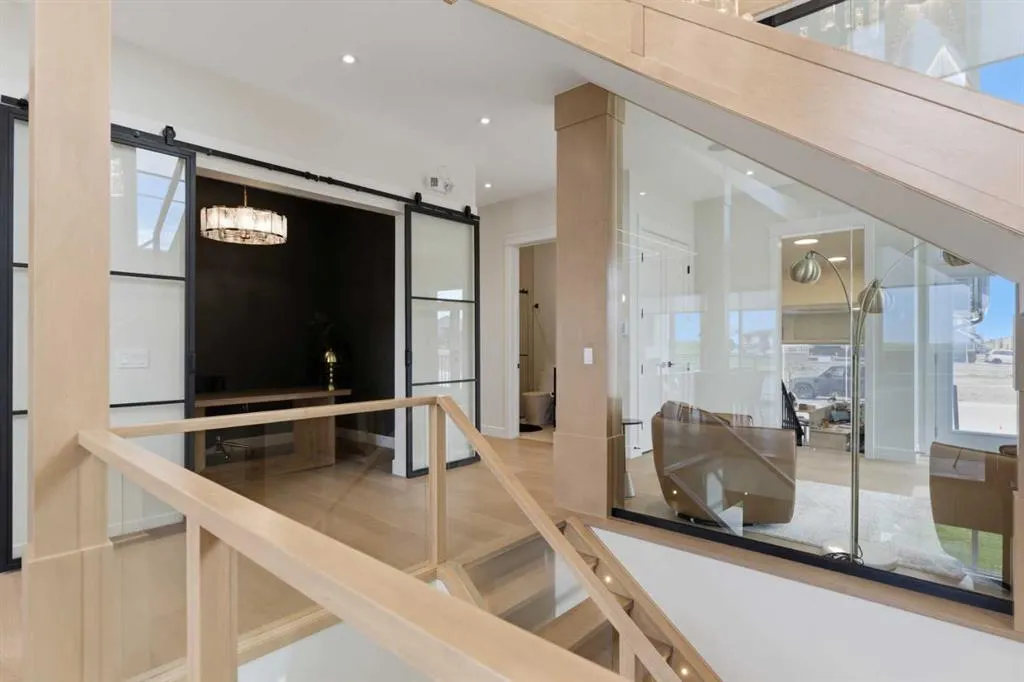 392 Waterford Grove