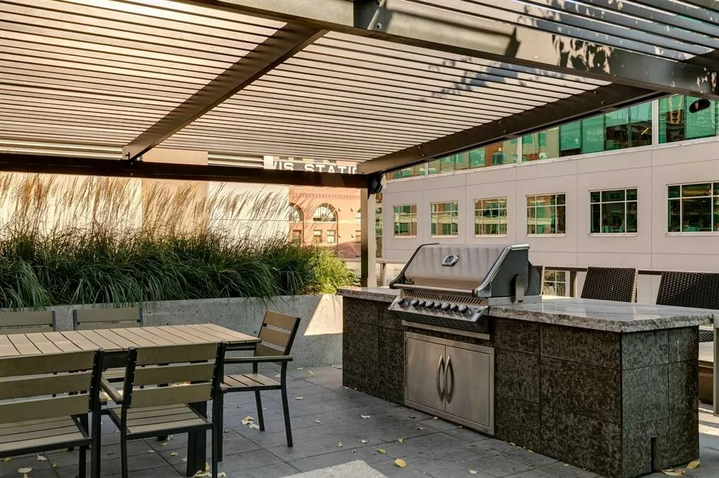 310 12 Avenue SW #907
