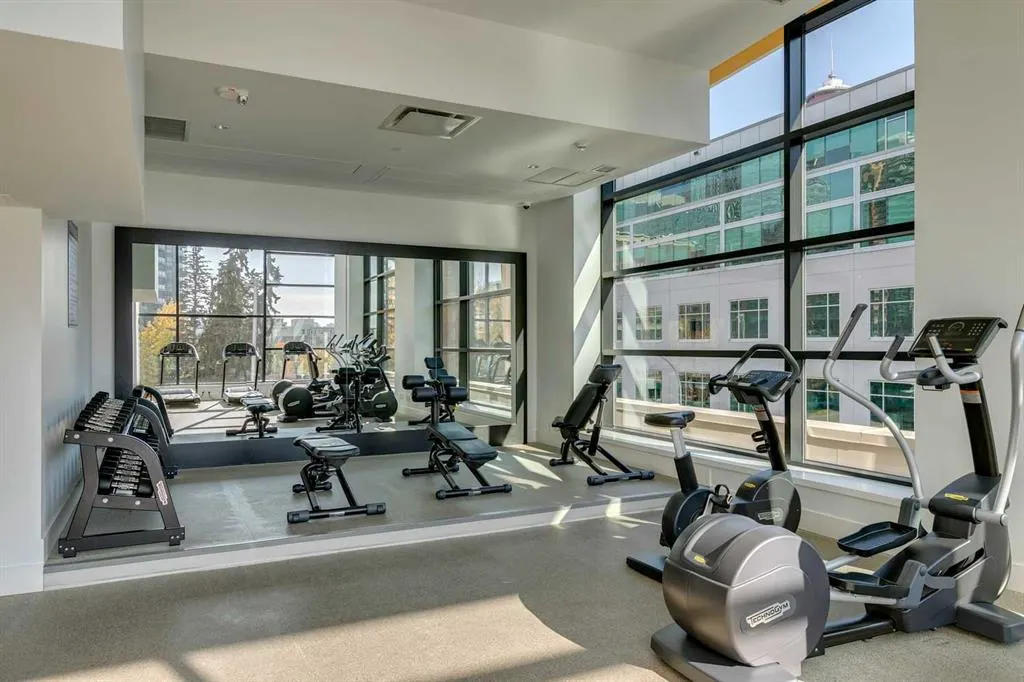 310 12 Avenue SW #907