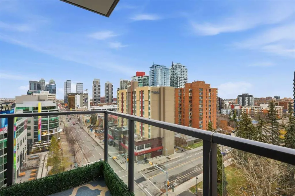 310 12 Avenue SW #907