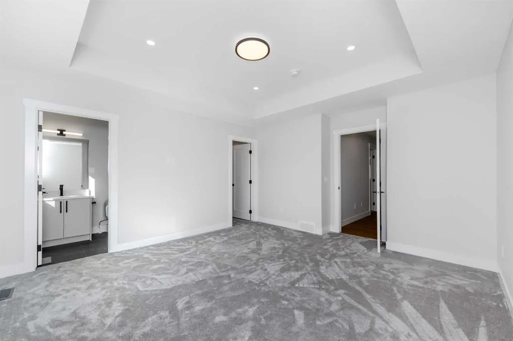 463 Rivercrest View