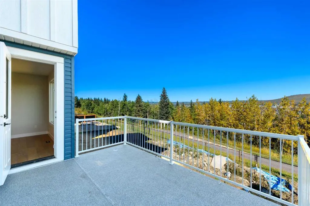 463 Rivercrest View