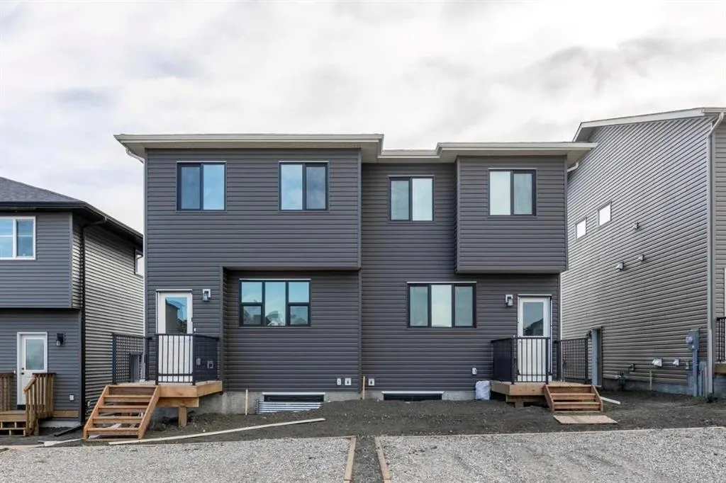 66 Creekview Avenue SW