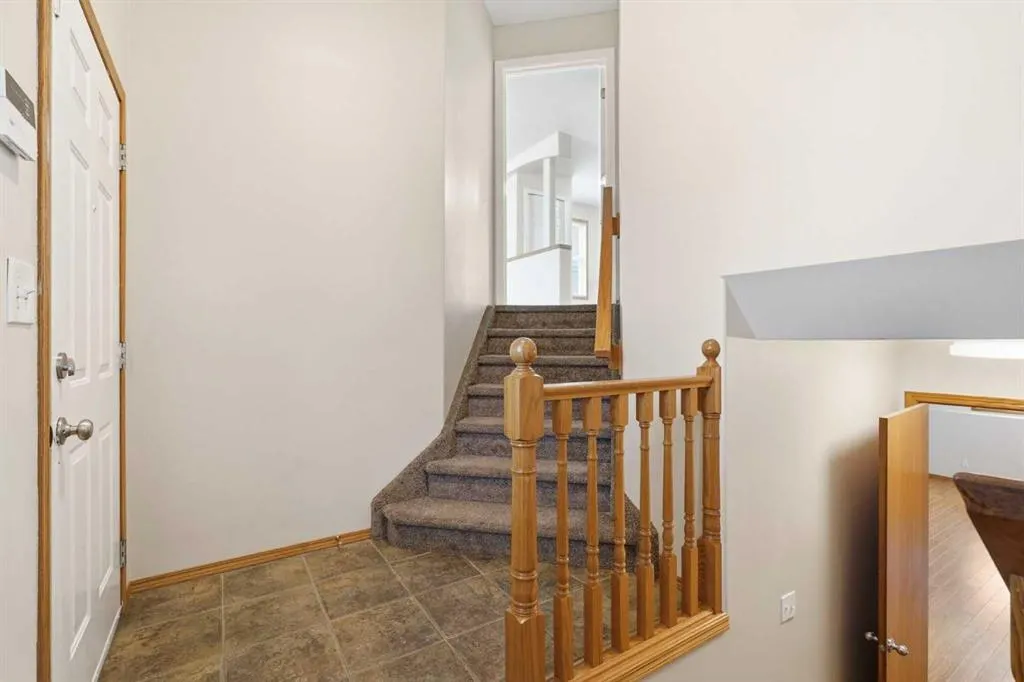 22 Lanterman Close