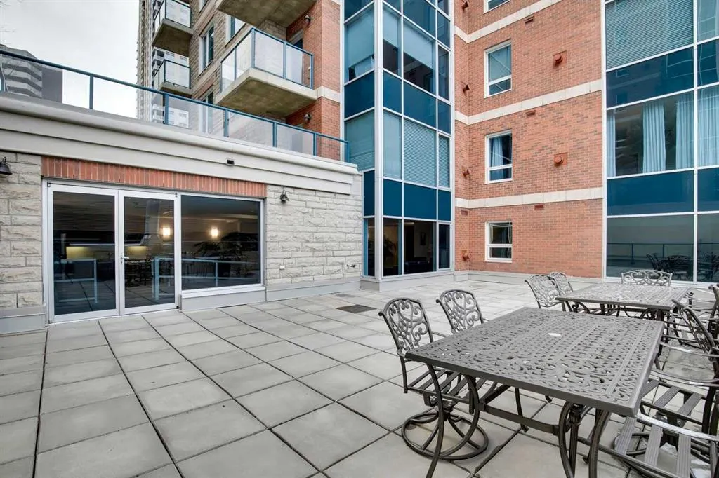 920 5 Avenue SW #1206