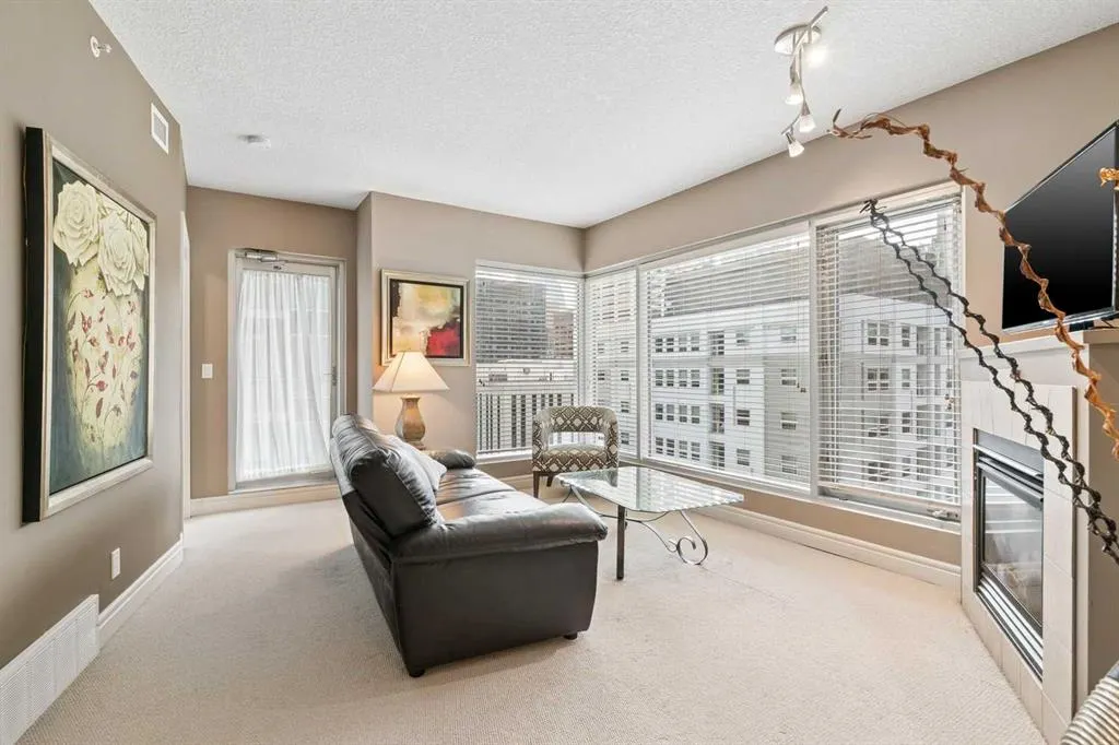 920 5 Avenue SW #1206