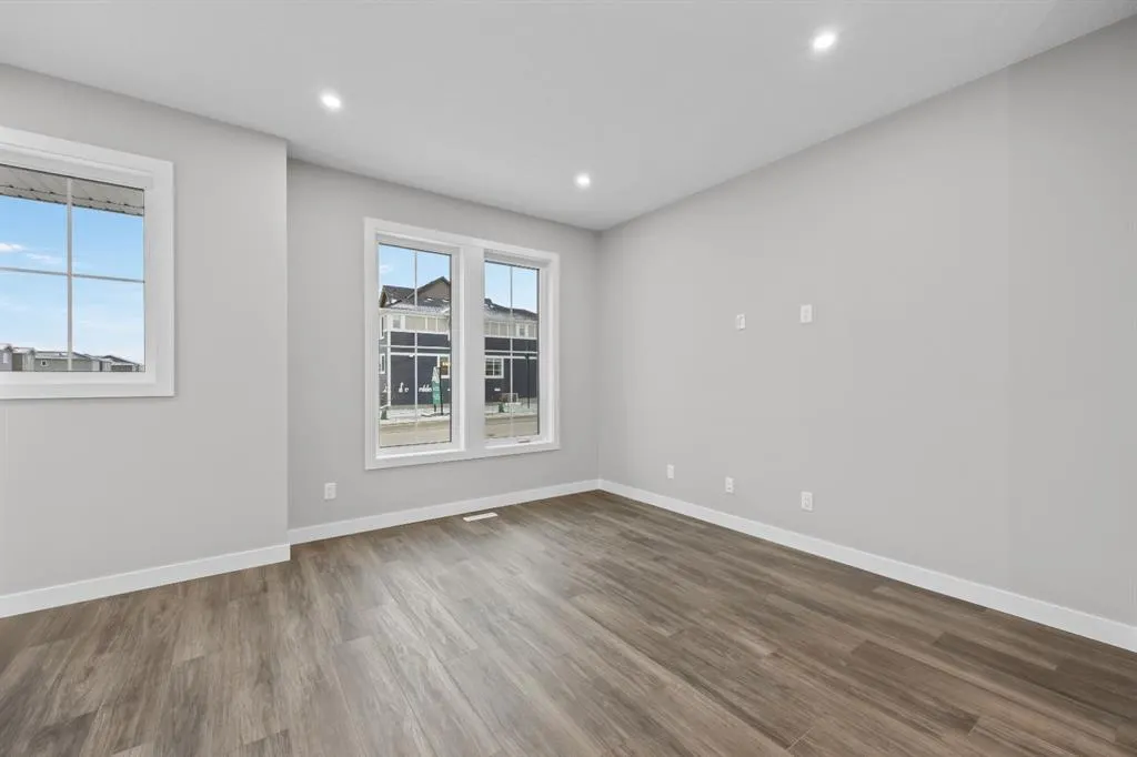 22 Ambleridge Avenue NW