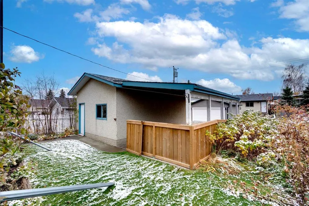 7383 Huntley Road NE
