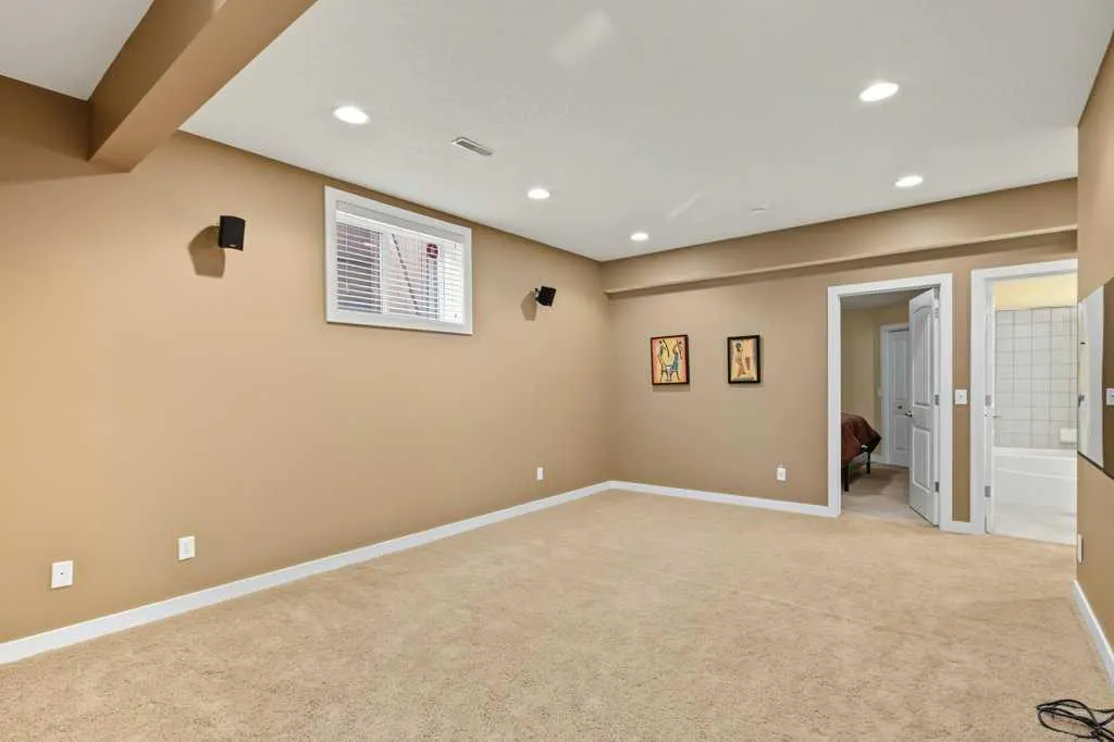 162 Brightonstone Landing SE