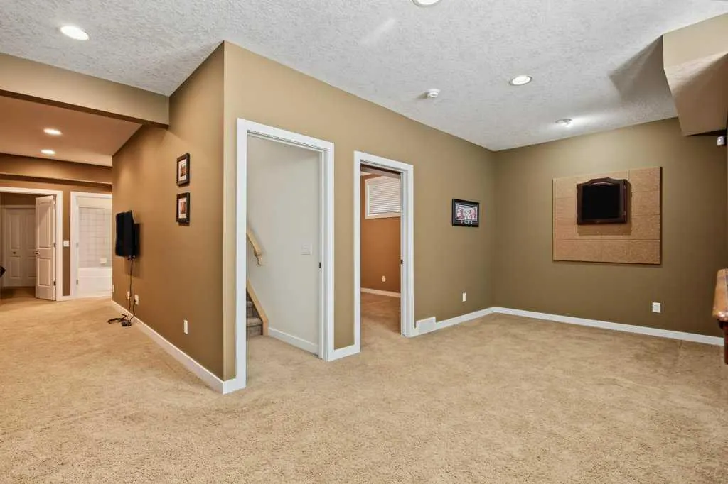 162 Brightonstone Landing SE
