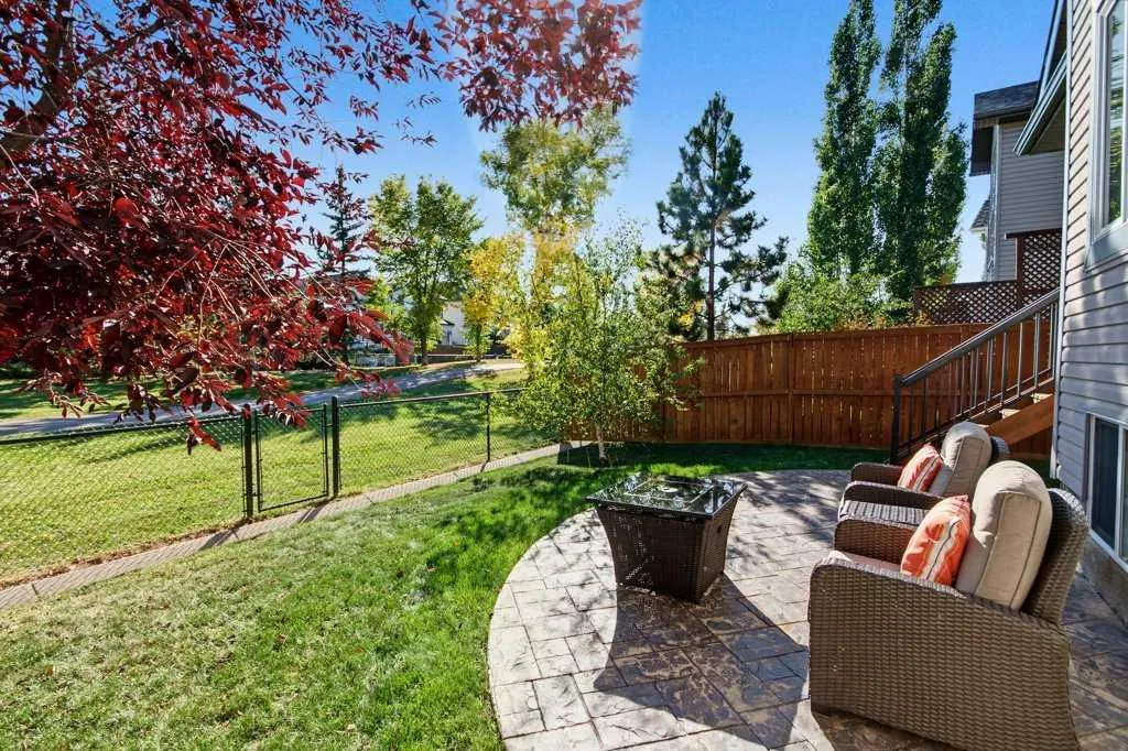 162 Brightonstone Landing SE