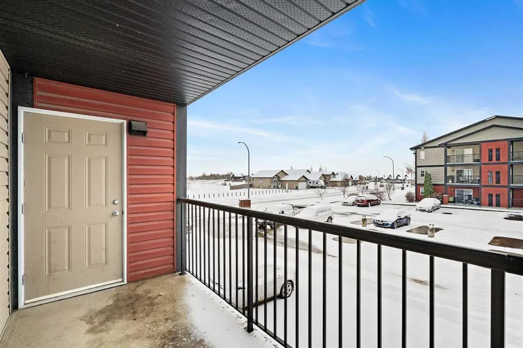 1706 47A Avenue #203
