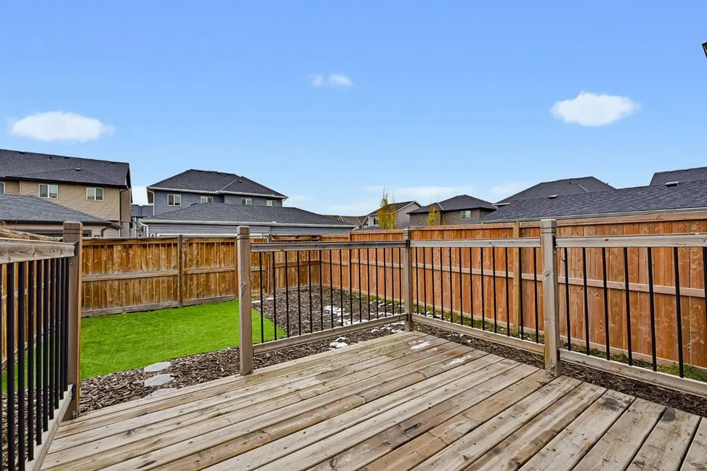 112 Legacy Glen Street SE