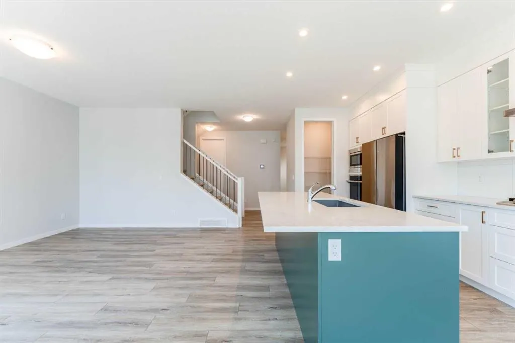 16 West Grove Link SW