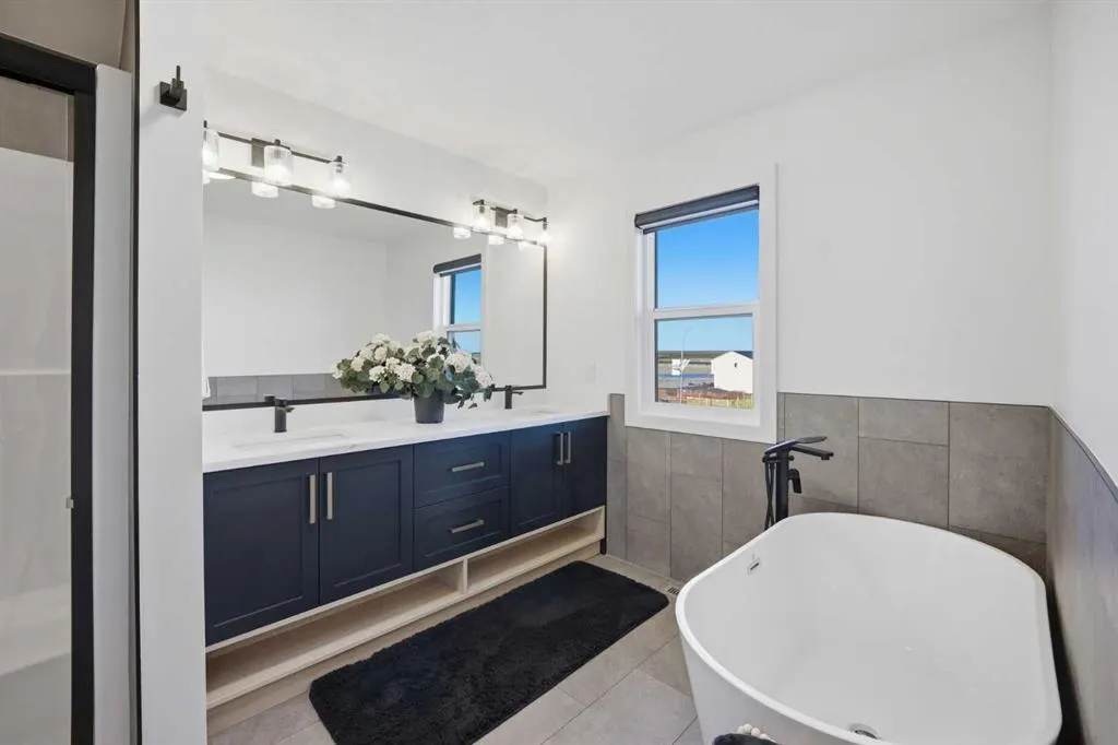 404 Edgefield Point