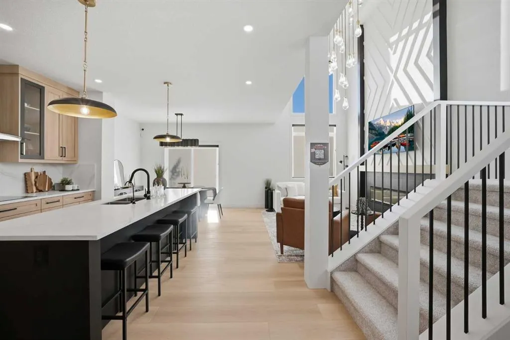 404 Edgefield Point