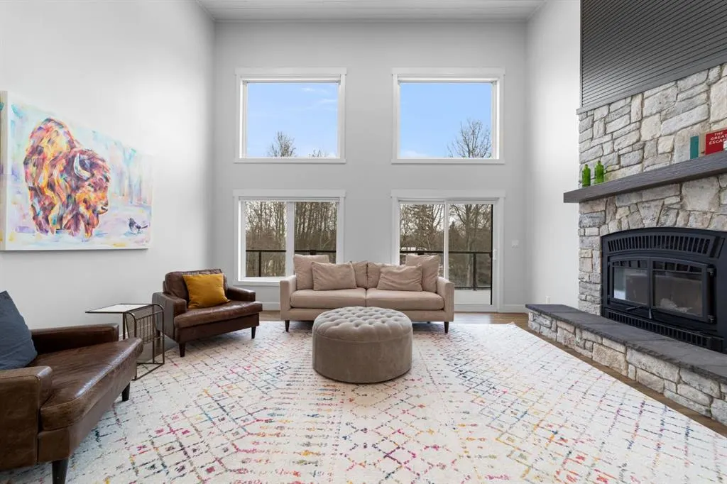 59 Lakeview Court