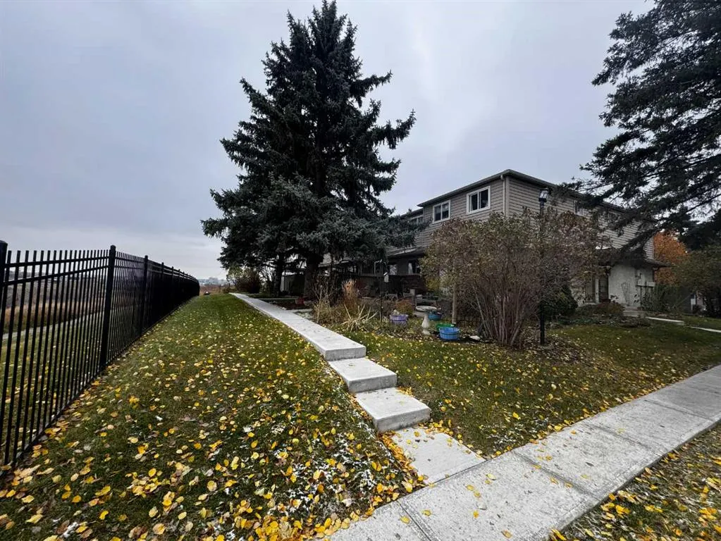 203 Lynnview Road SE #24N