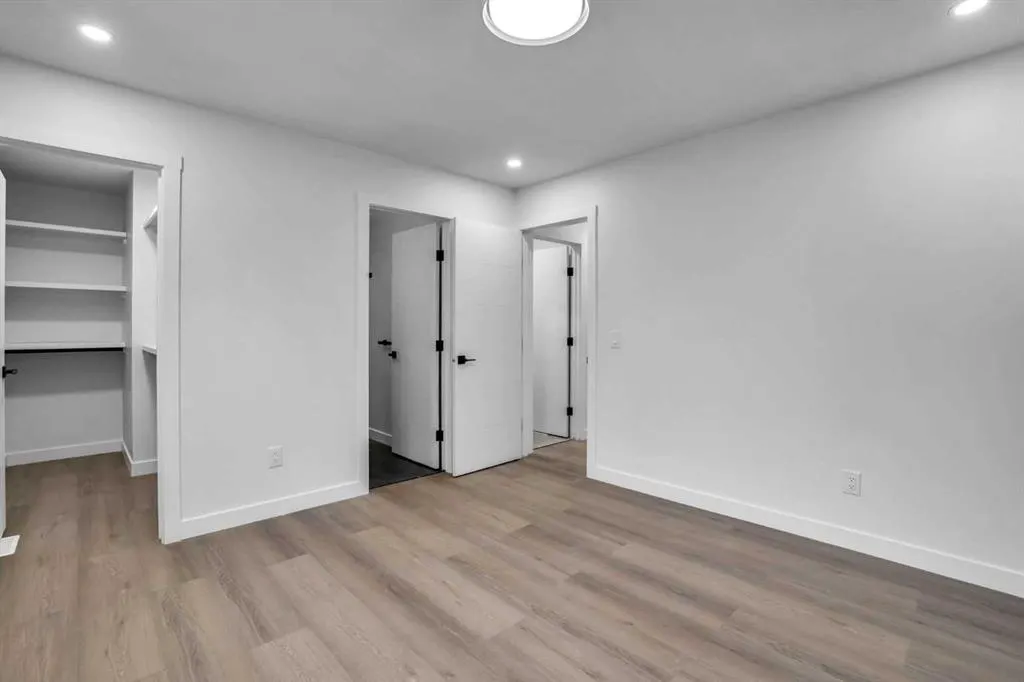 28 Sandstone Hill NW