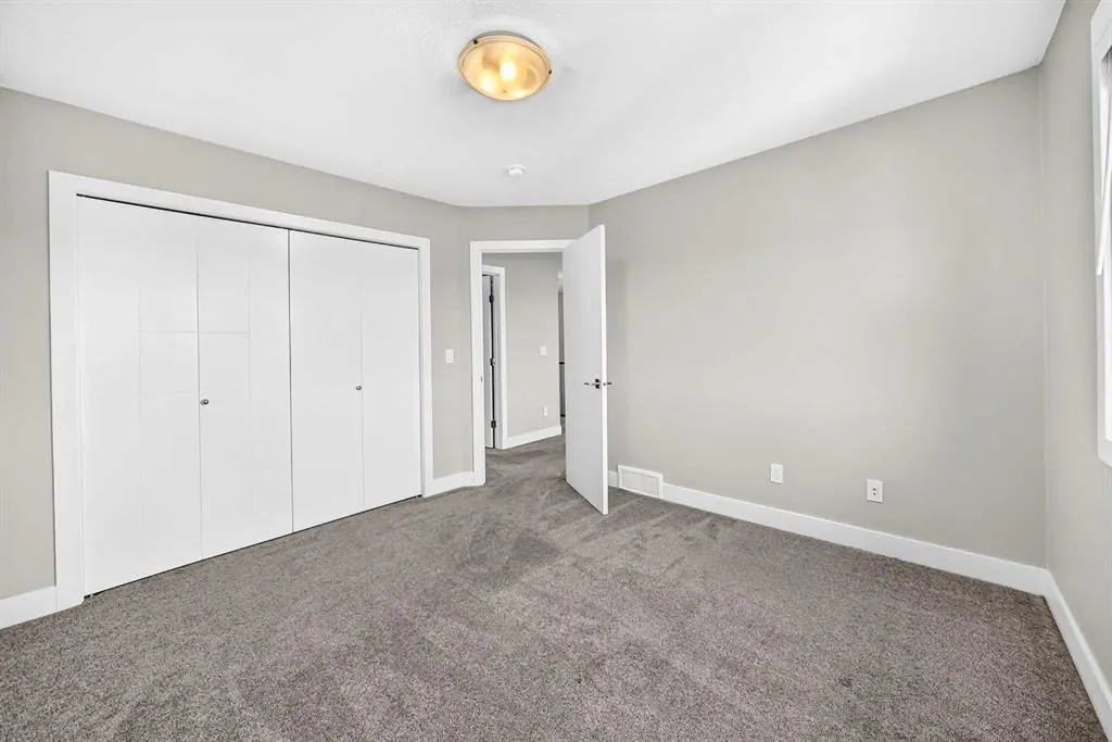 31 Memorial Parkway