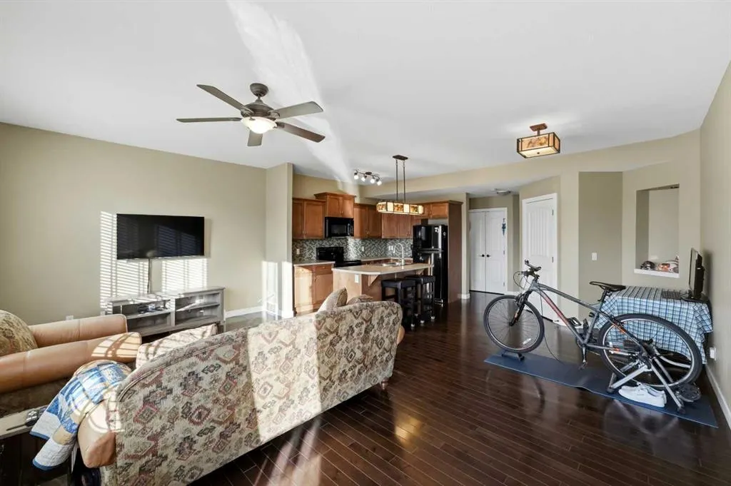 141 Larsen Crescent