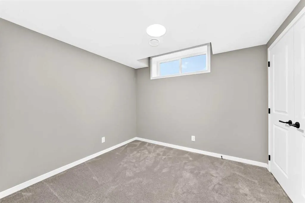 1360 Mahogany Boulevard SE