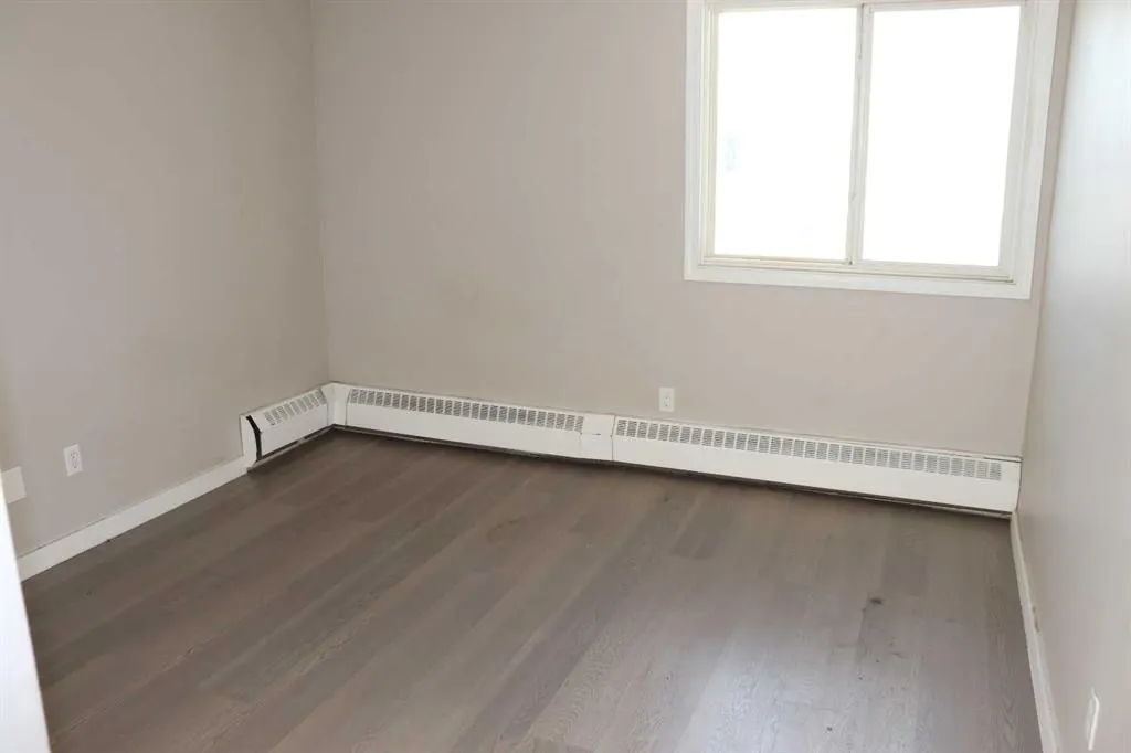 5611 9 Avenue #201B