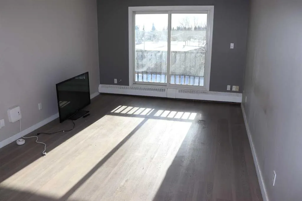 5611 9 Avenue #201B