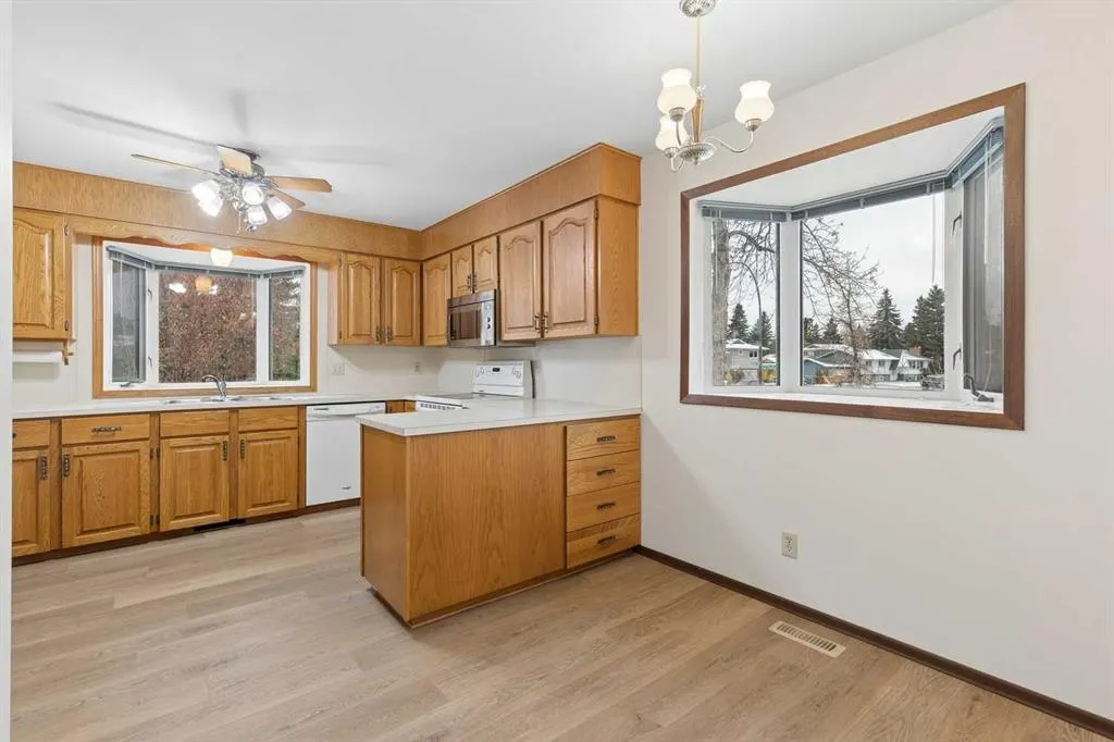 11104 Southdale Road SW