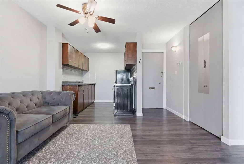 519 17 Avenue SW #430