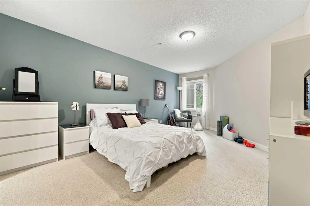 1811 34 Avenue SW #112
