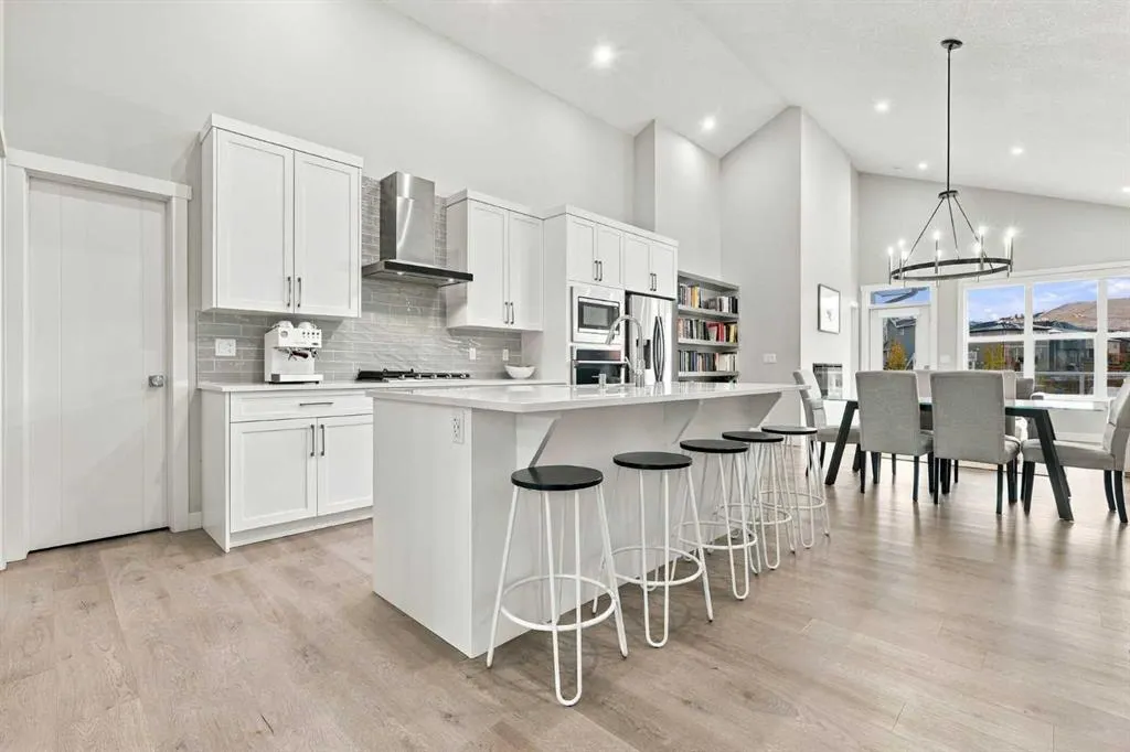 218 Cranbrook Park SE