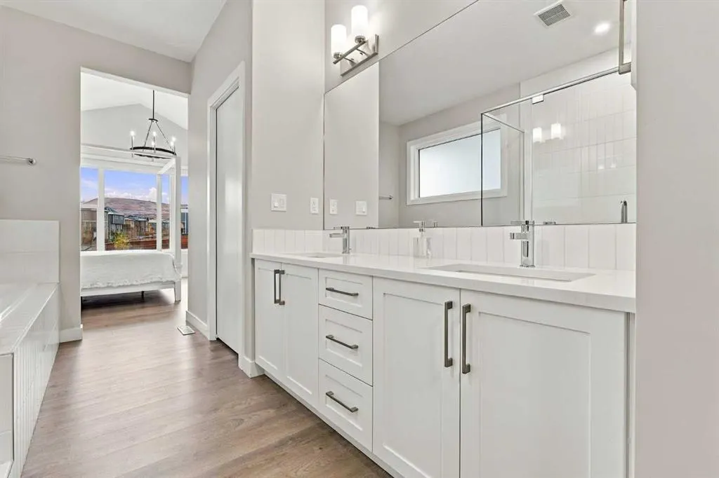 218 Cranbrook Park SE