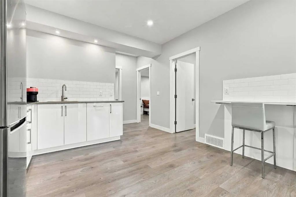 218 Cranbrook Park SE