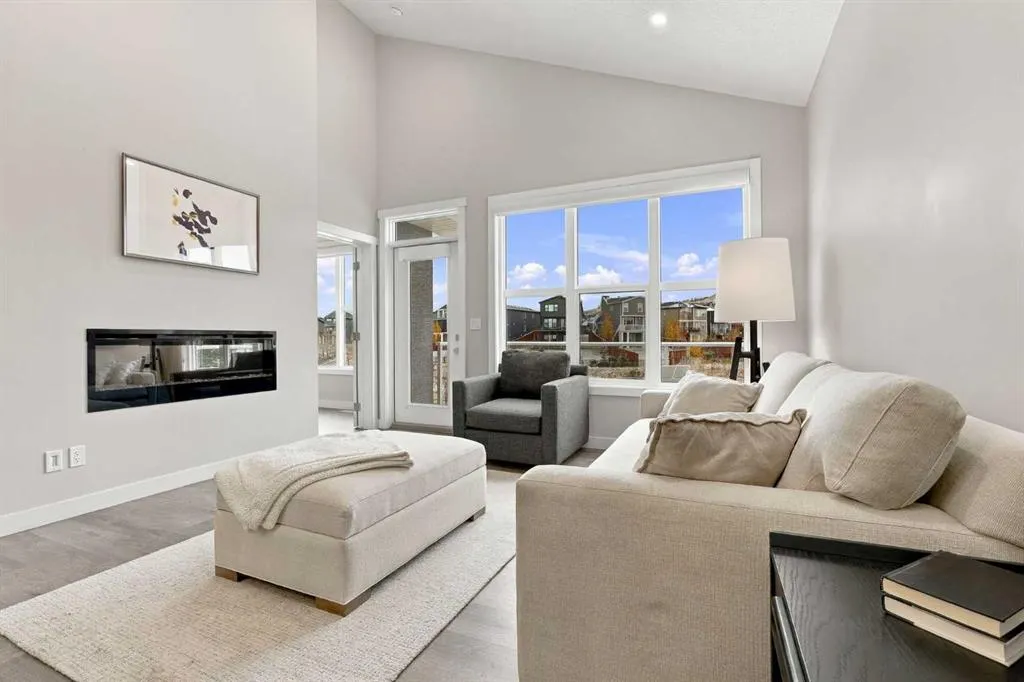 218 Cranbrook Park SE