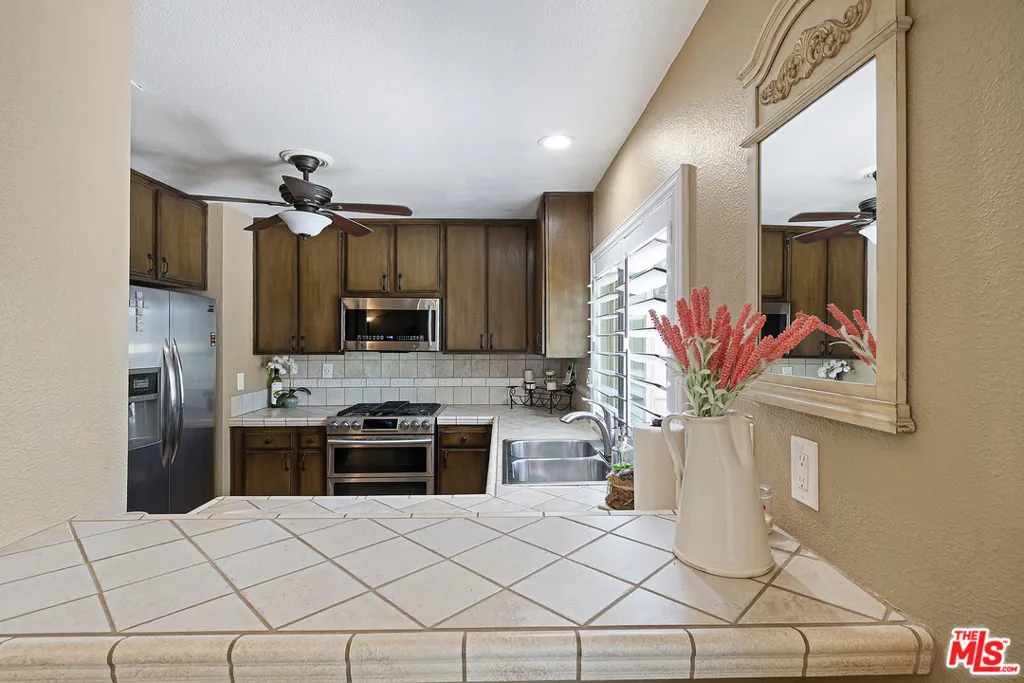 1637 Aspen Village Way