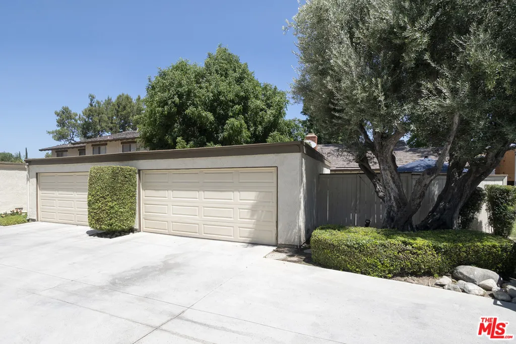 1637 Aspen Village Way