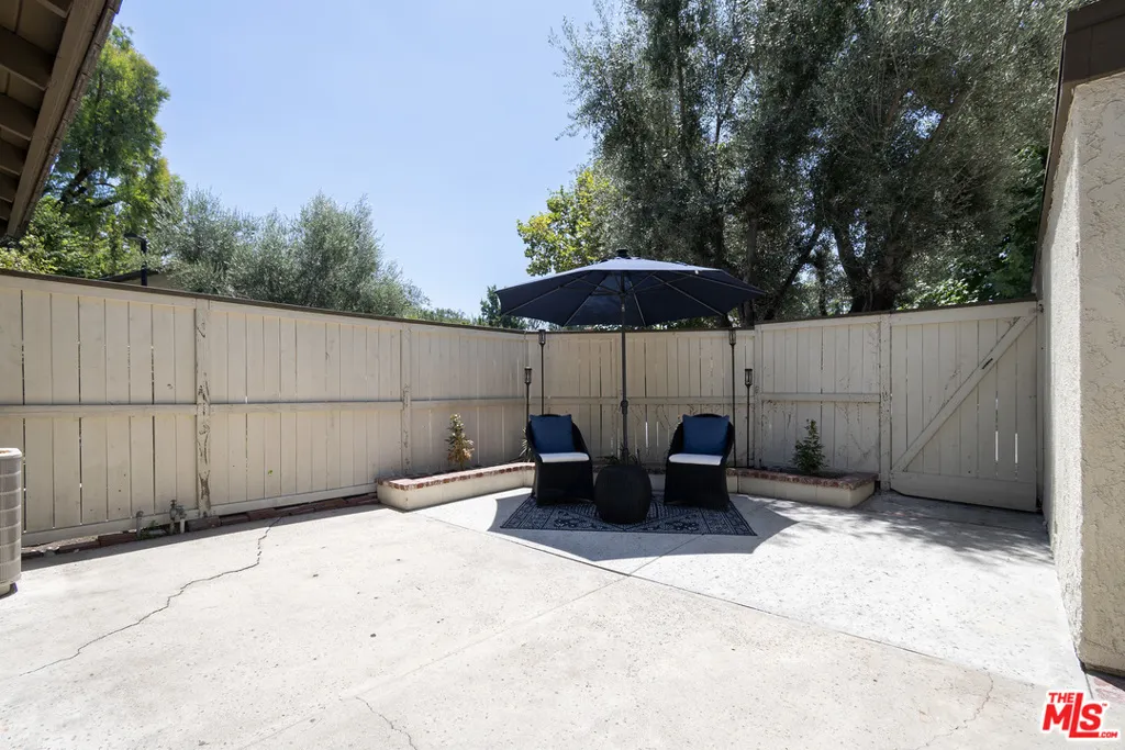 1637 Aspen Village Way