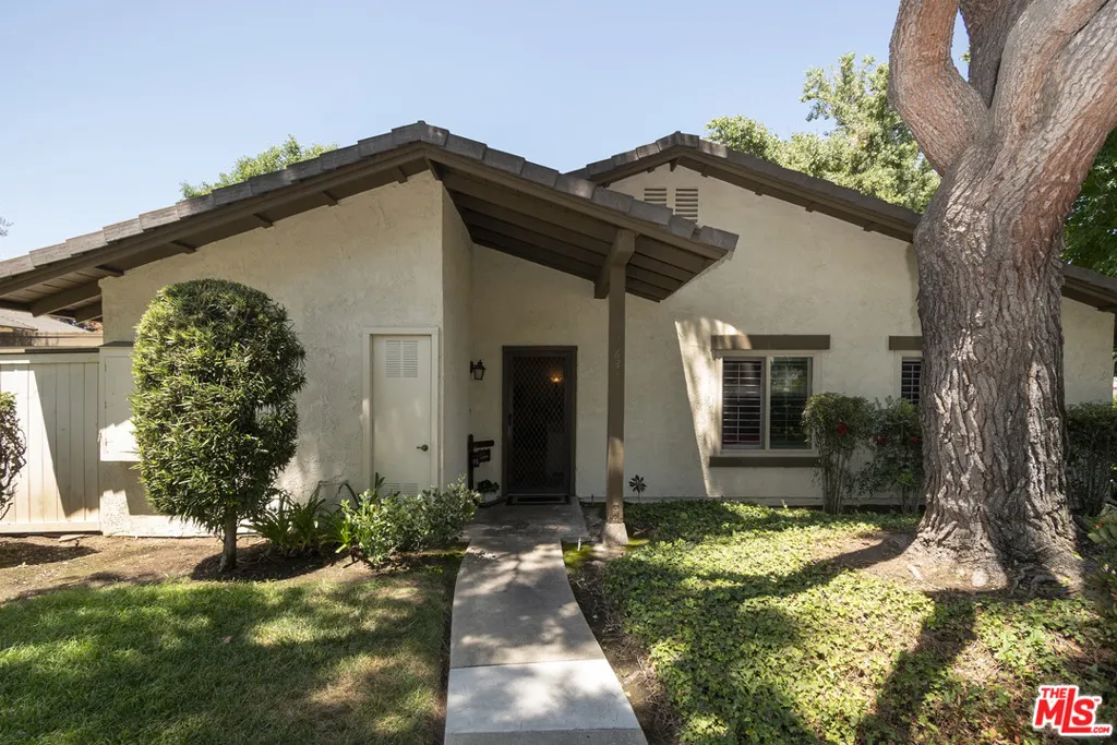 1637 Aspen Village Way