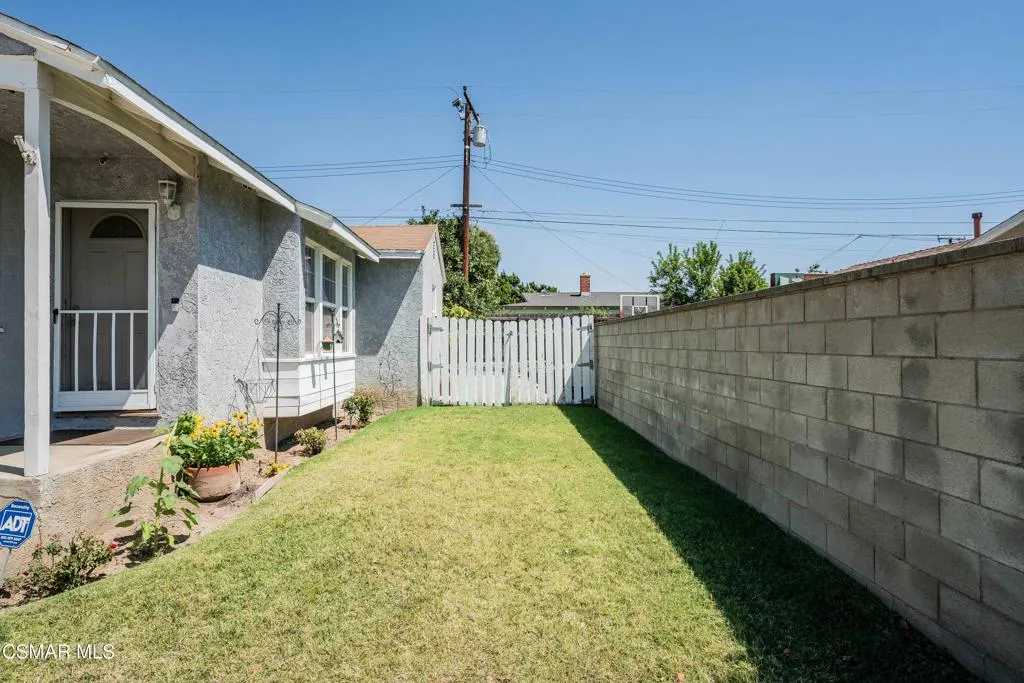 160 N Barranca Avenue