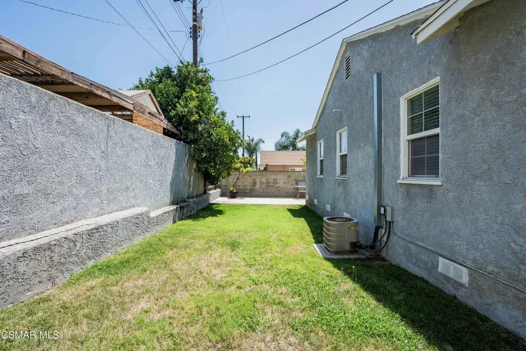 160 N Barranca Avenue