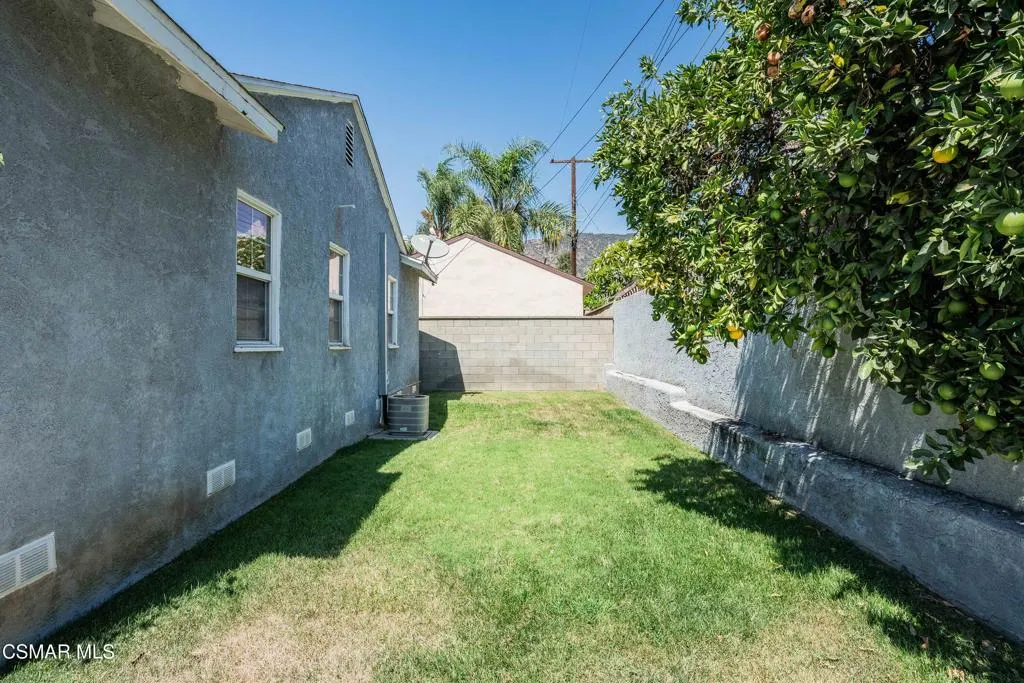 160 N Barranca Avenue
