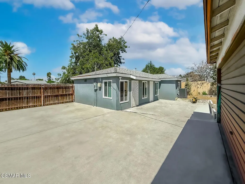 5238 N Calera Avenue