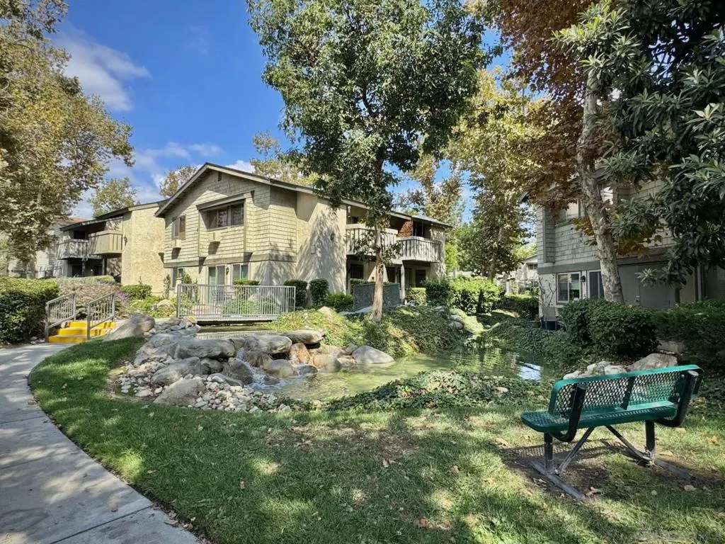 960 E Bonita Ave #52
