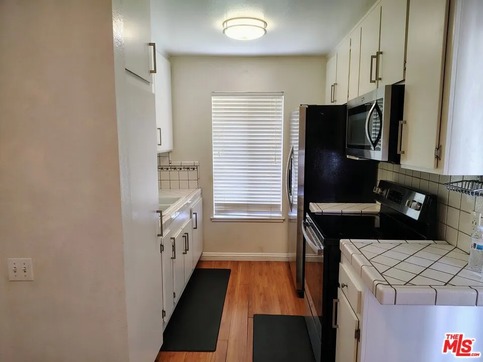 1352 E Fairgrove Avenue, #278