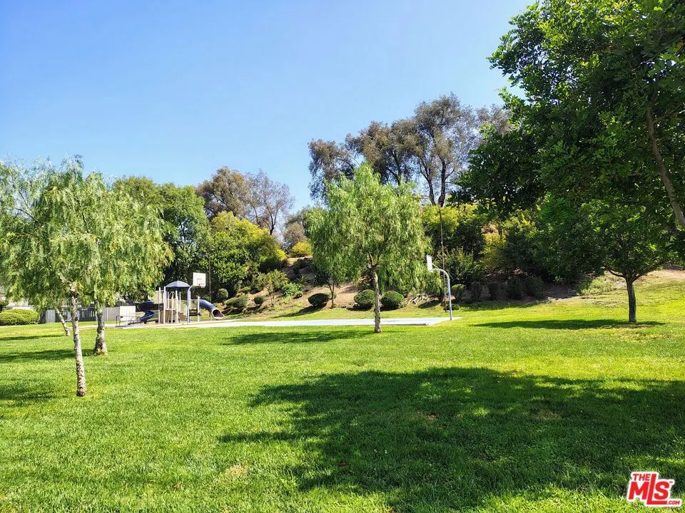 1352 E Fairgrove Avenue, #278