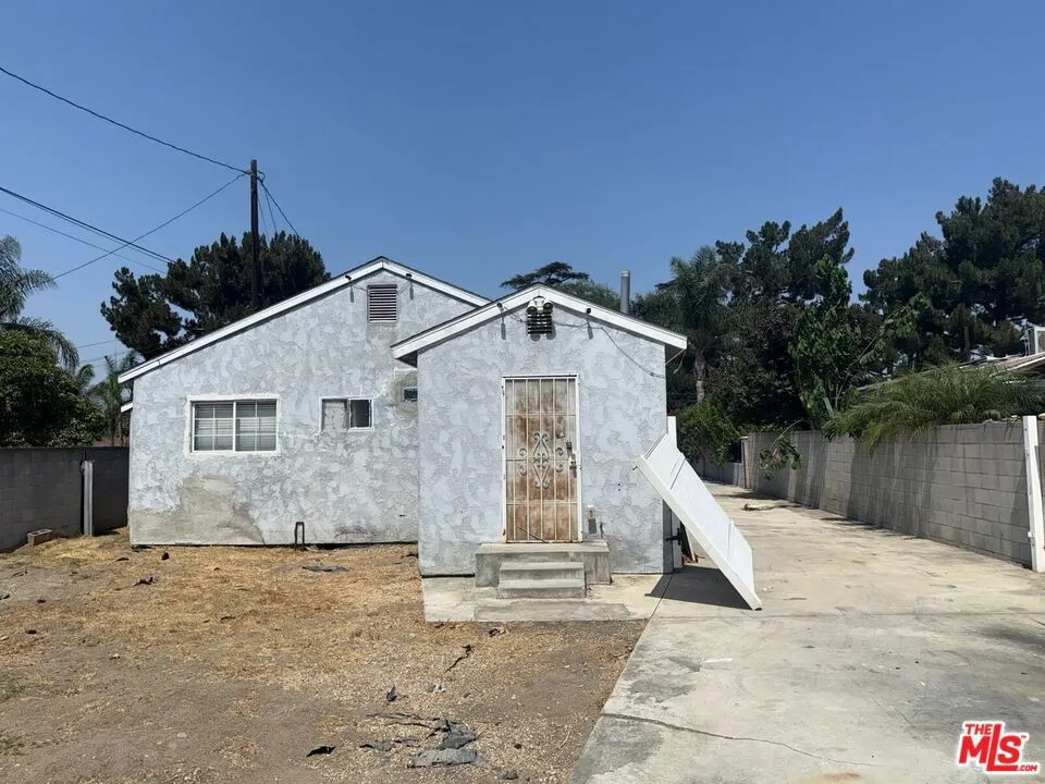 234 S Covina Boulevard