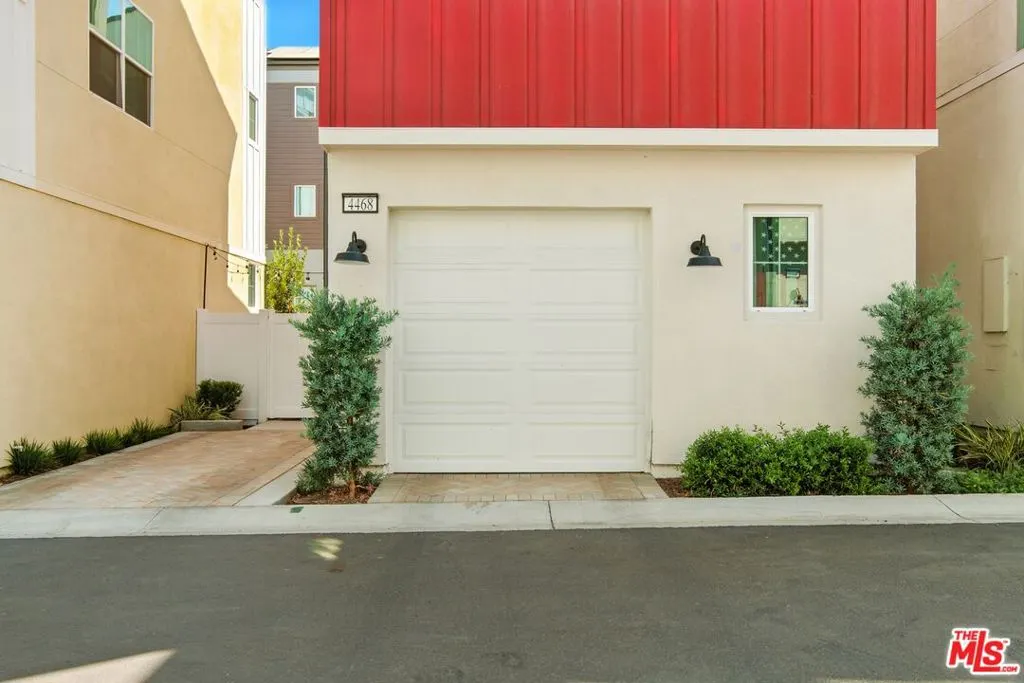 4468 S Bryant Paseo