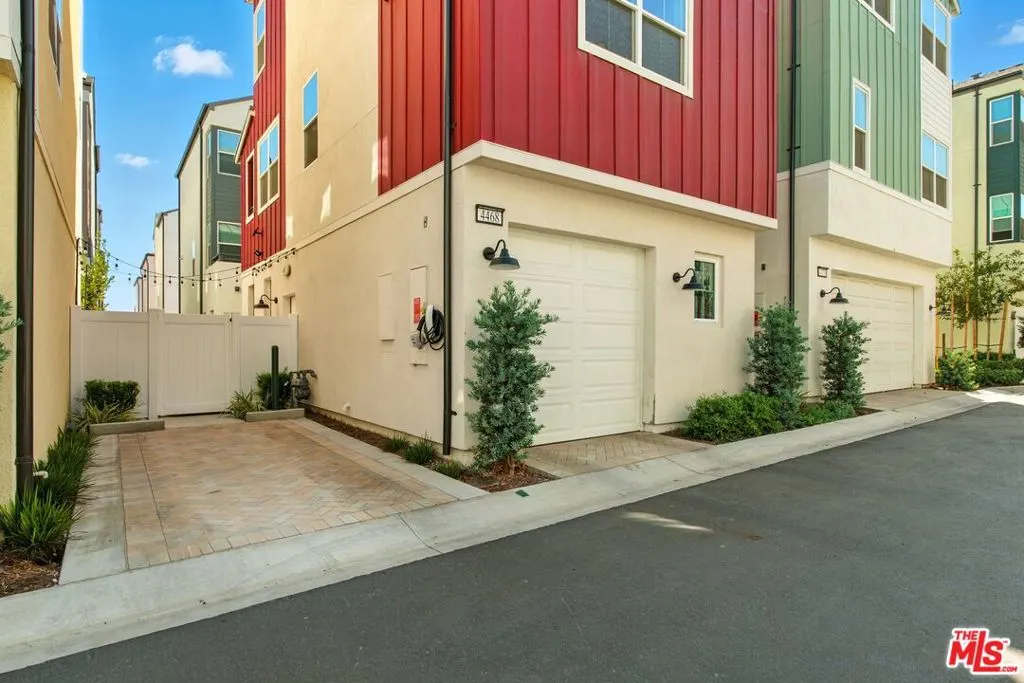 4468 S Bryant Paseo